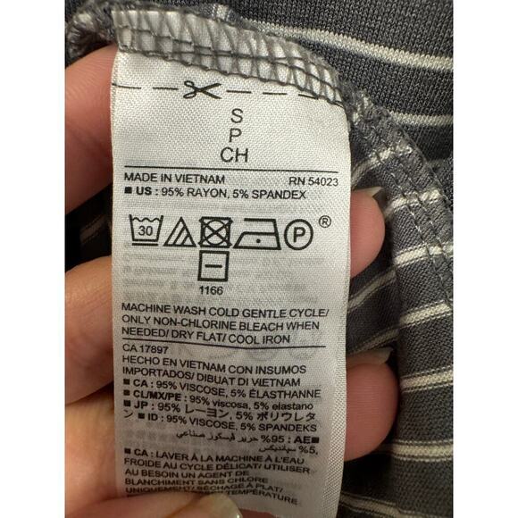 Old Navy Gray and White Striped Sleeveless Tank Open Vent Back Small - Picture 5 of 6